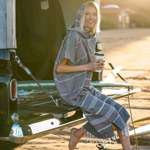 https://www.goodlifegarment.com/diamond-pattern-turkish-beach-poncho-quick-dry-hooded-swim-cover-up-product/