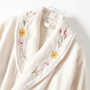 Floral bathrobe embroidery pattern